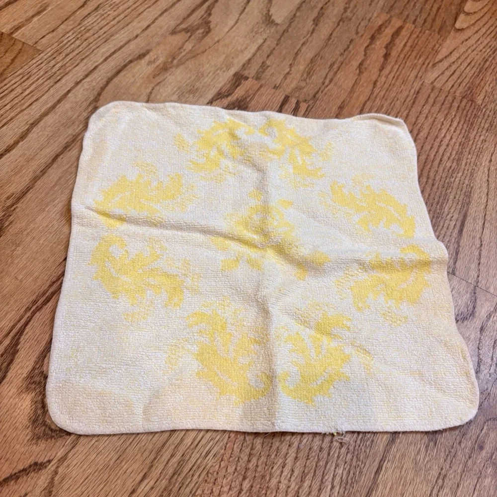 Vintage Yellow Damask Washcloths Set of 3 Cotton Floral Scroll Bathroom Linens‎